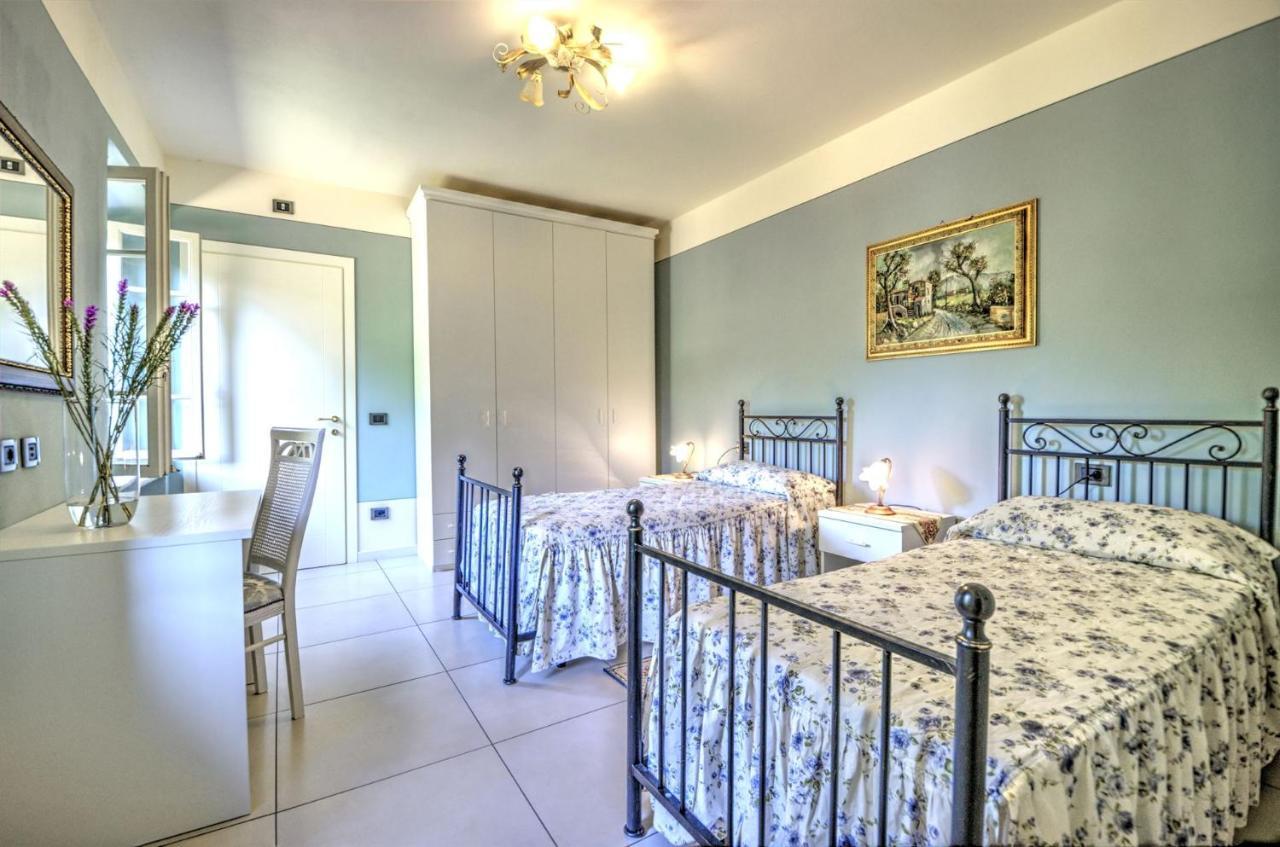 Lucca Cycling Holidays Il Tiglio Rooms SantʼAndrea di Compito Extérieur photo
