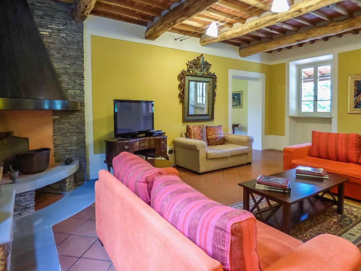 Lucca Cycling Holidays Il Tiglio Rooms SantʼAndrea di Compito Extérieur photo