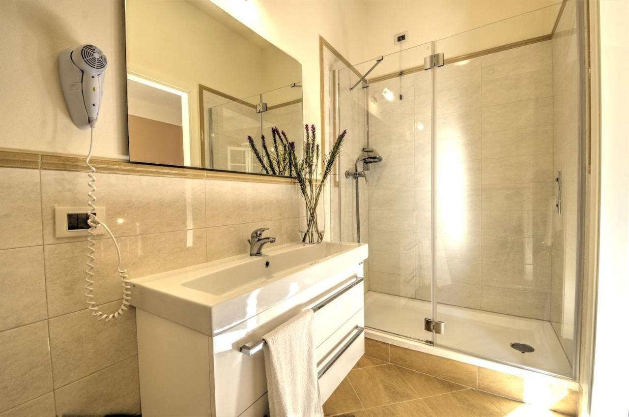 Lucca Cycling Holidays Il Tiglio Rooms SantʼAndrea di Compito Extérieur photo