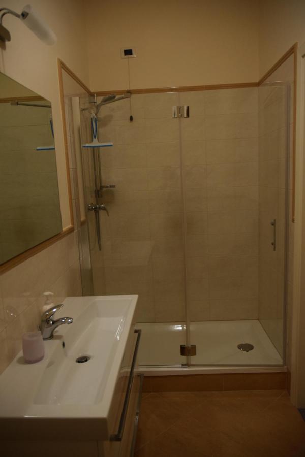 Lucca Cycling Holidays Il Tiglio Rooms SantʼAndrea di Compito Extérieur photo